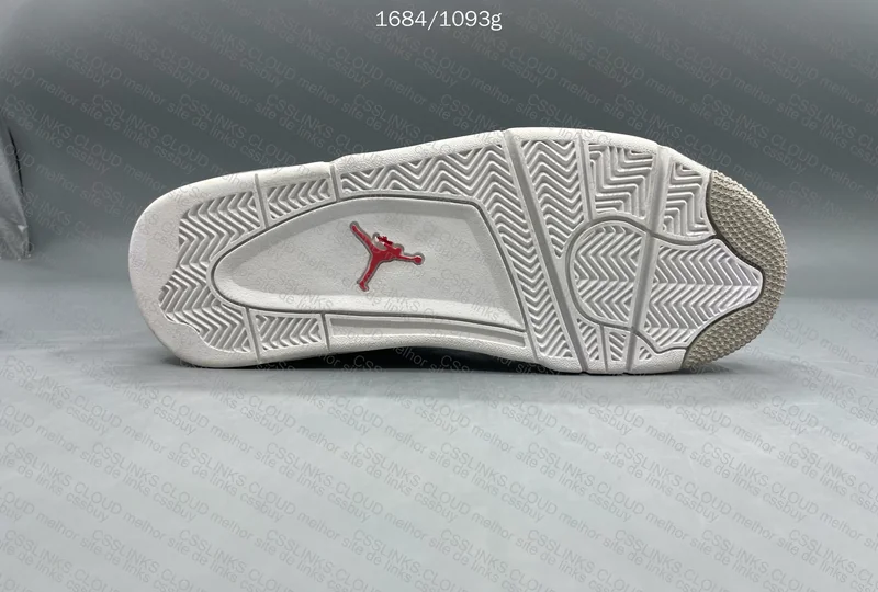 Air Jordan 4 Tech White 9