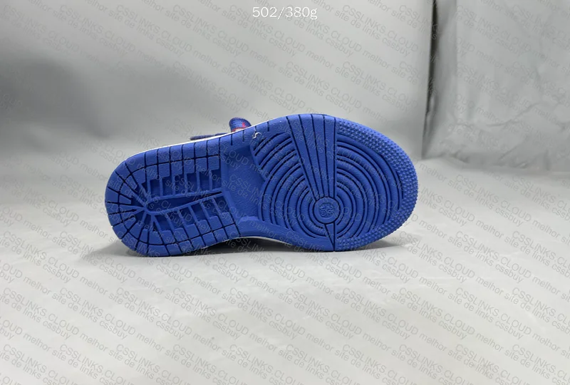 Air Jordan AJ1 (Kids) 3