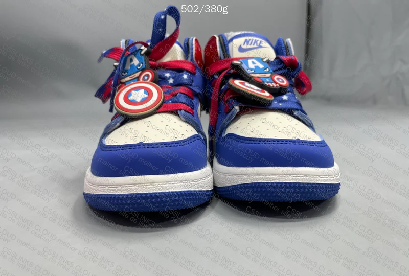 Air Jordan AJ1 (Kids) 8