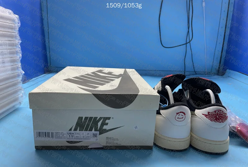 Air Jordan AJ1 Low Travis Scott Olive