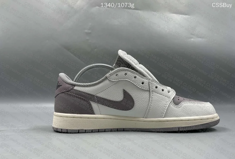 Air Jordan Atmosphere Grey 4