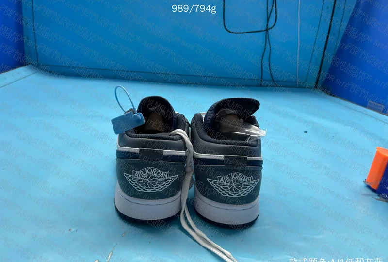 Air Jordan Low 2