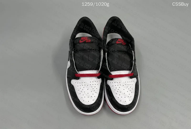 Air Jordan Low Black Toe