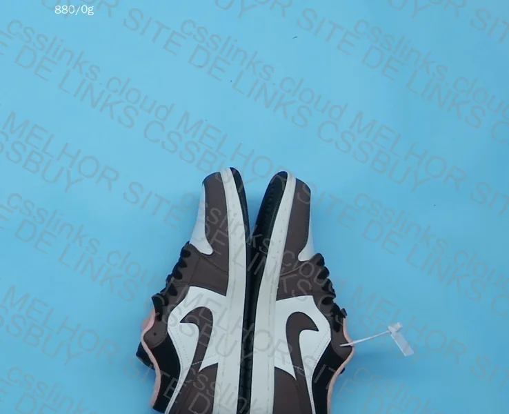 Air Jordan Low Mocha 2