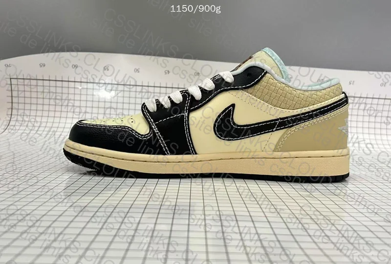 Air Jordan Low OVO 3