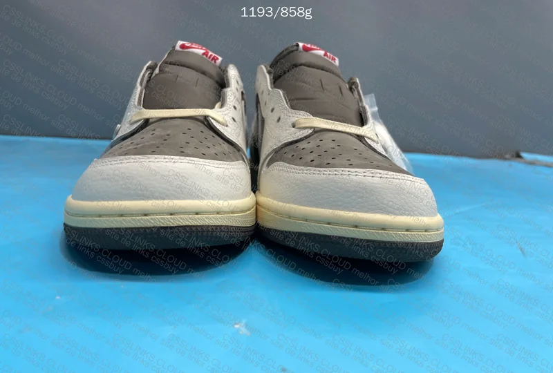 Air Jordan Low Reverse Mocha