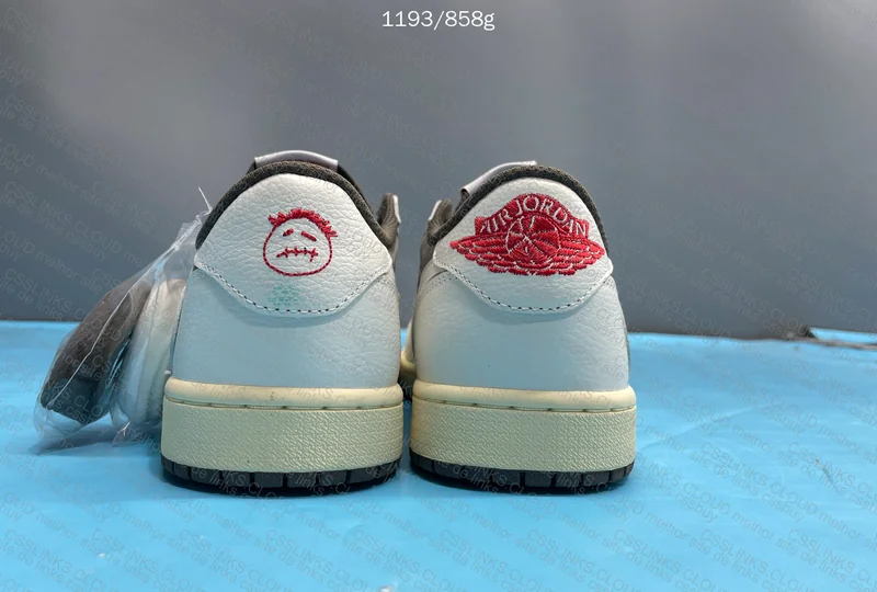 Air Jordan Low Reverse Mocha 6