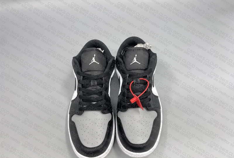 Air Jordan Low "Shadow Toe"