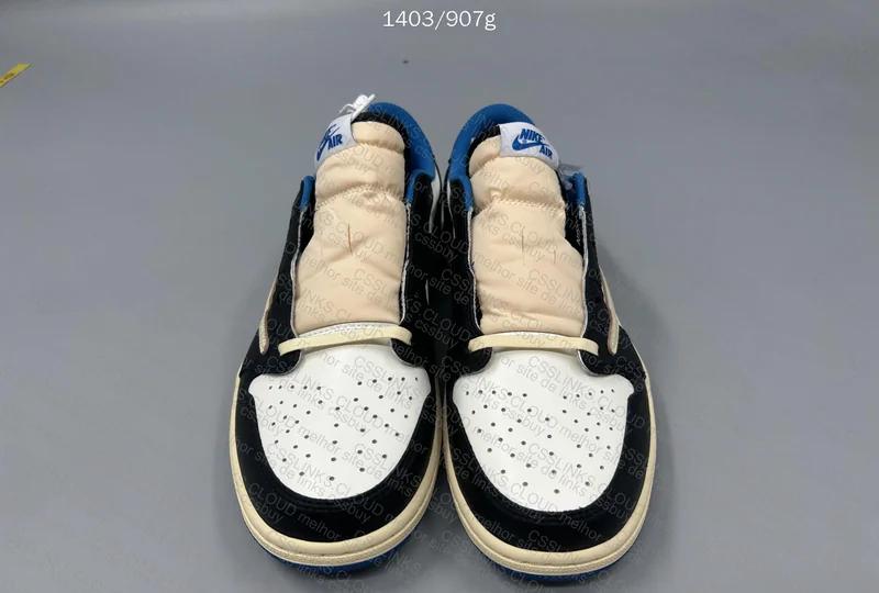 Air Jordan Low Travis (Fragment)
