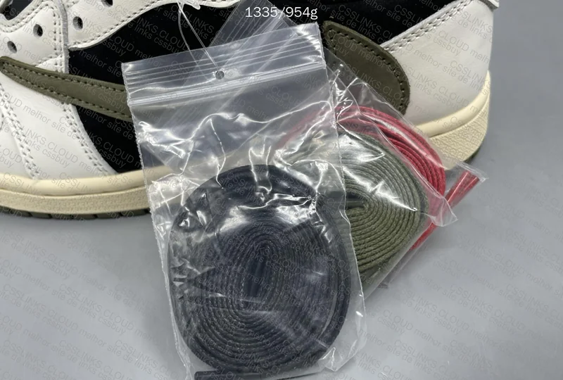 Air Jordan Low Travis Scott Olive 8