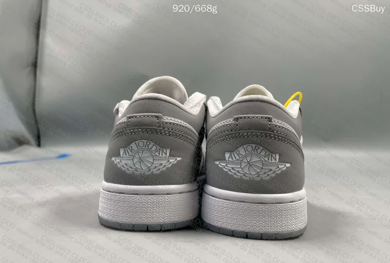 Air Jordan Low White Wolf Grey 2