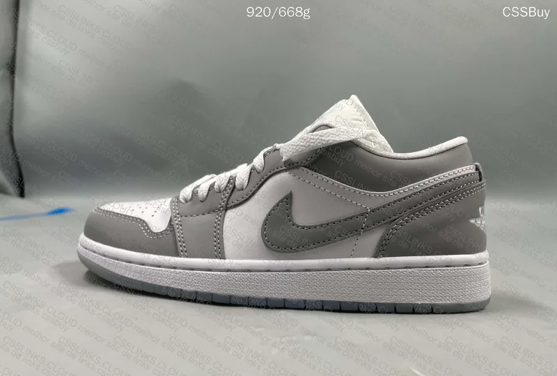 Air Jordan Low White Wolf Grey 4