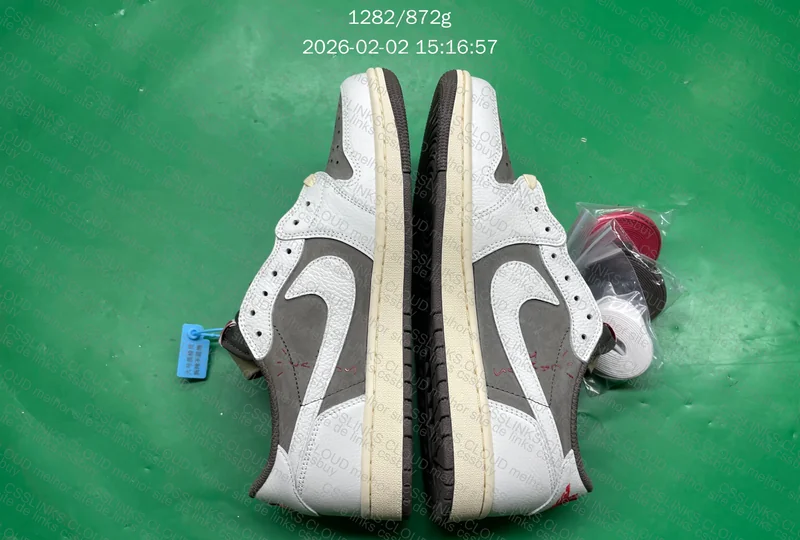 Air jordan low x Travis Scott 5