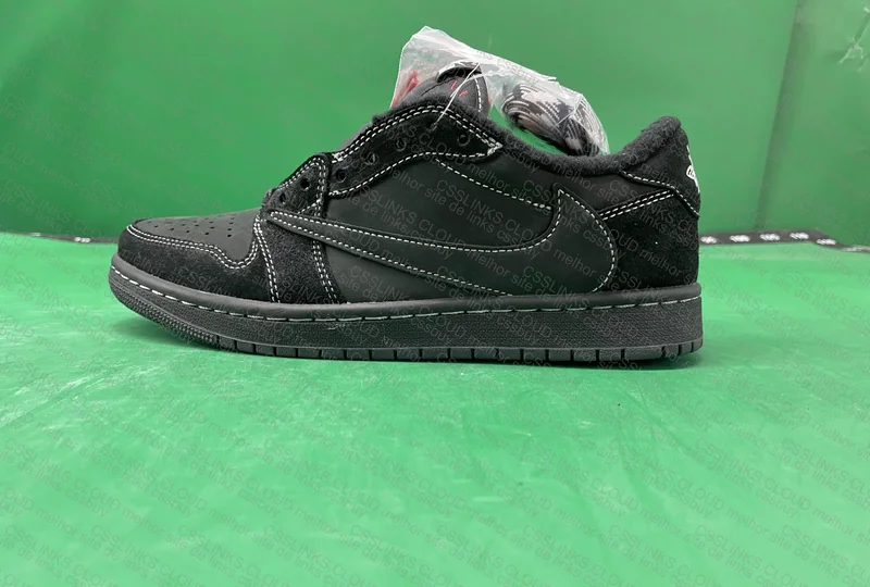 Air Jordan Low x Travis scott Black phantom 3