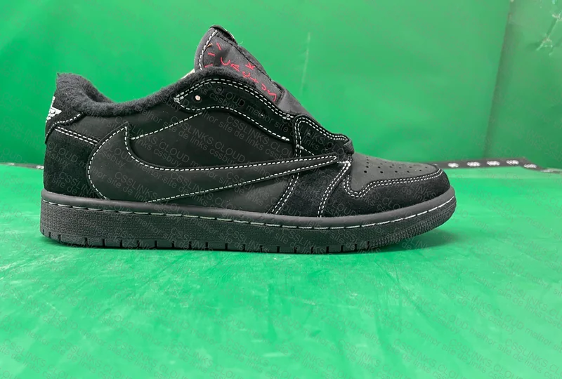 Air Jordan Low x Travis scott Black phantom 5