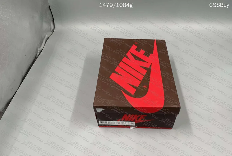 Air Jordan One Reverse Mocha TS Low 10