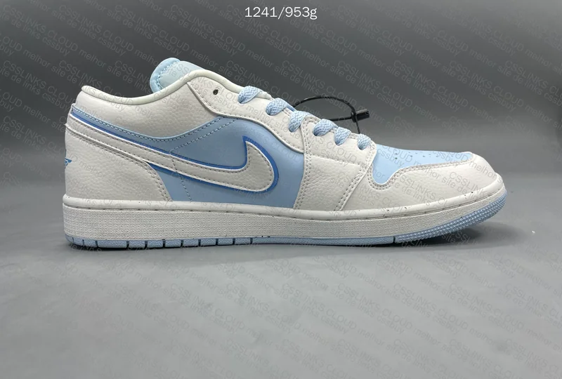 Air Jordan 1 LOW SE Reverse Ice Blue