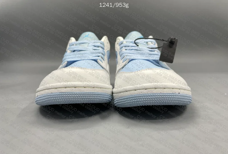 Air Jordan 1 LOW SE Reverse Ice Blue 5