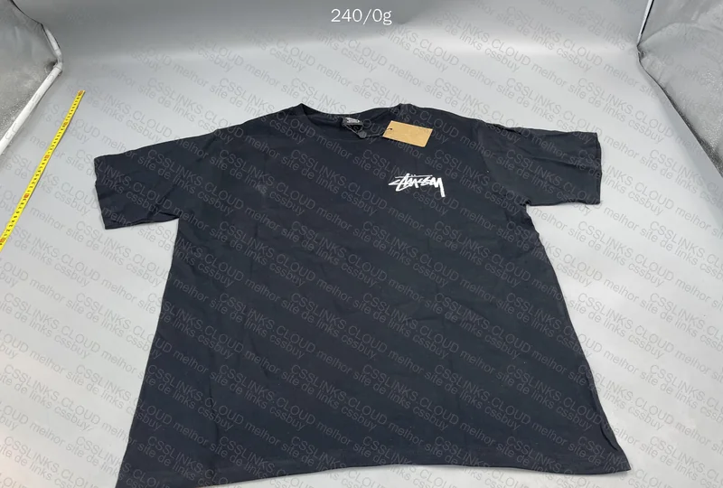 Air Jordan 4 Red Thunder / Stussy T-Shirt / Nike Jacket