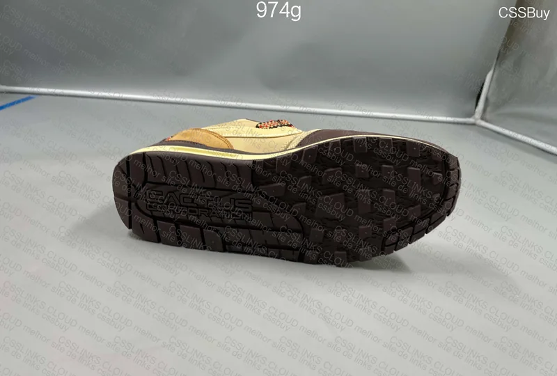 Air Max 1 Cactus Jack Baroque Brown 3