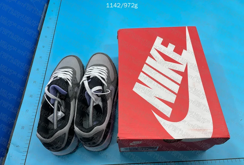 Air Max 90 Grey/Purple/Black 4