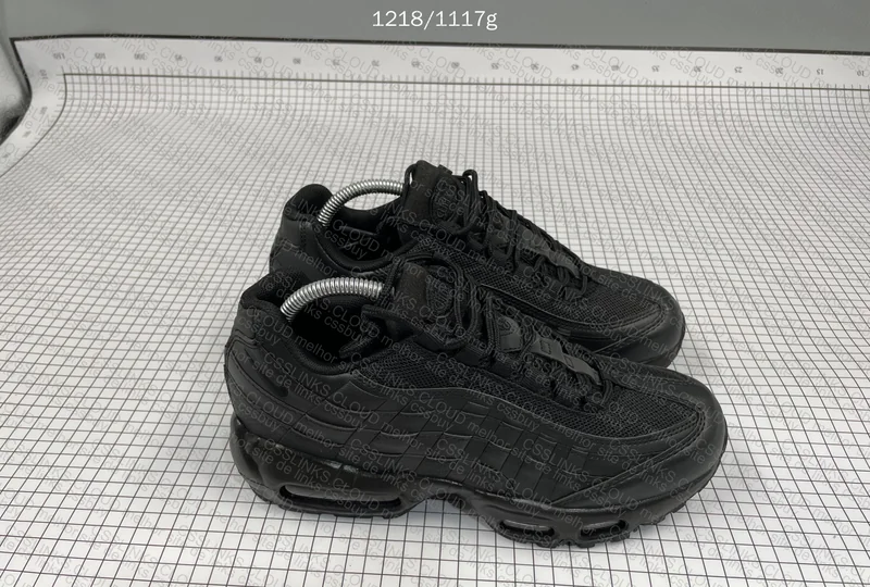 Air Max 95 All Black 2