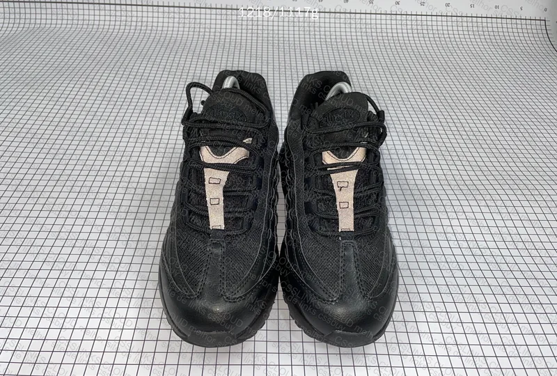 Air Max 95 All Black 3