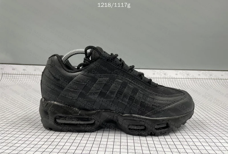 Air Max 95 All Black 4