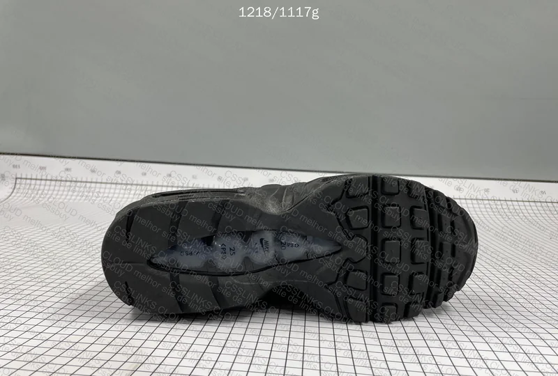 Air Max 95 All Black 6