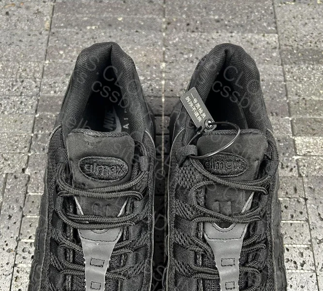 Air Max 95 Black 3