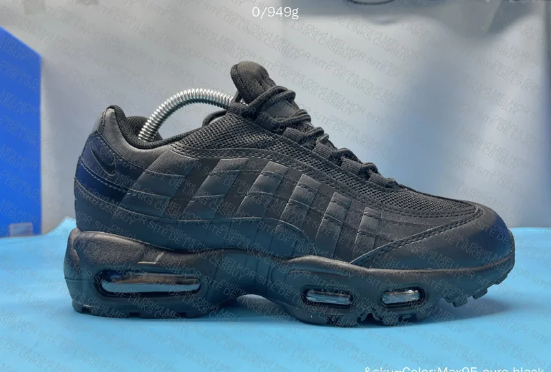 Air Max 95 Black 4