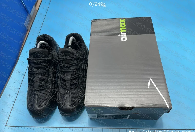 Air Max 95 Black 9