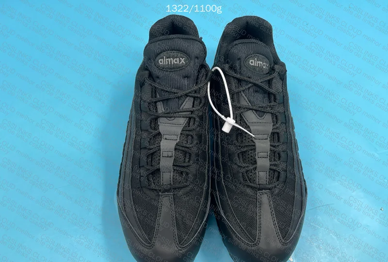 Air Max 95 Black Essential 3