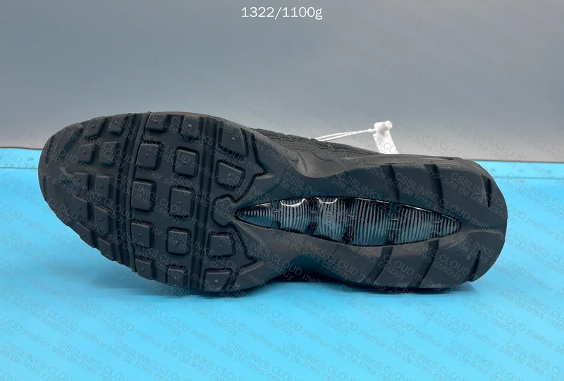 Air Max 95 Black Essential 5