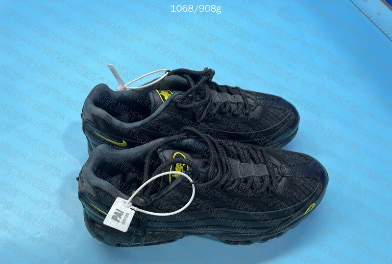 Air Max 95 Black Honey 3