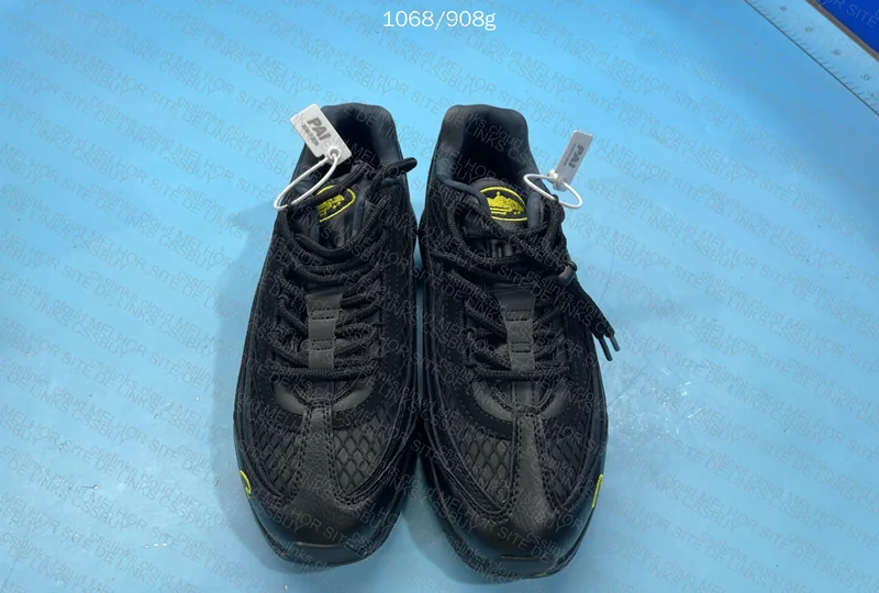 Air Max 95 Black Honey 4