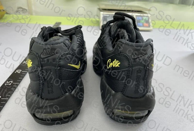 Air Max 95 Black Honey 3