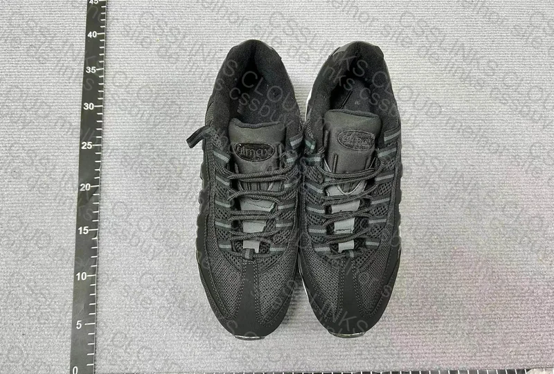 Air Max 95 Black White