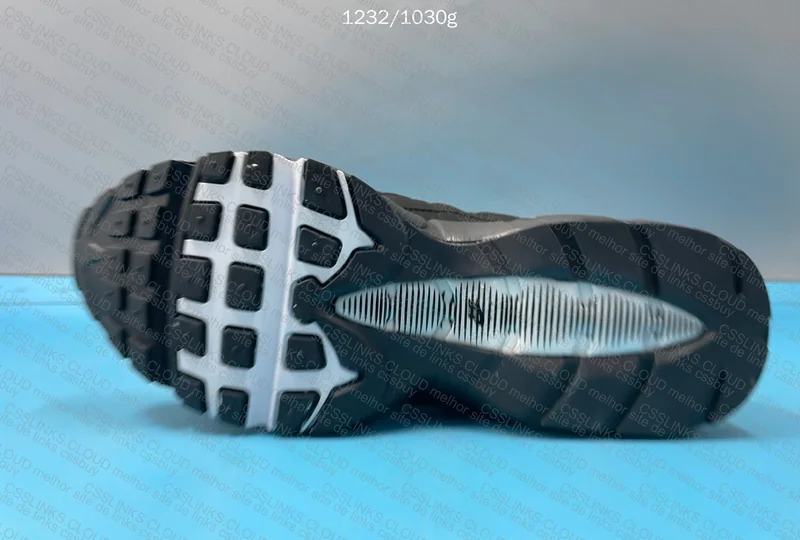 Air Max 95 Black White 6