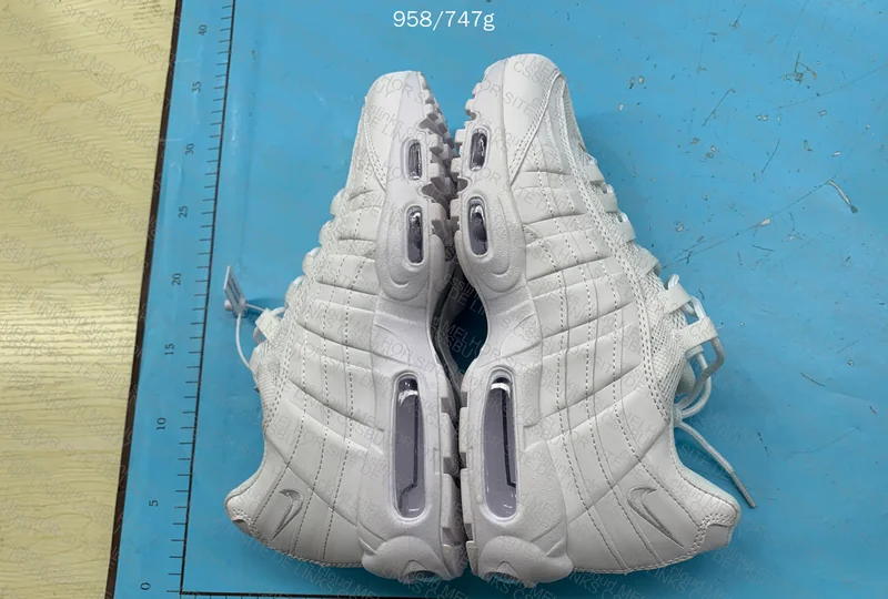 Air Max 95 White 2