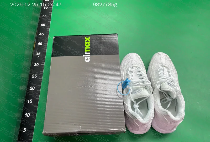 Air Max 95 White 6