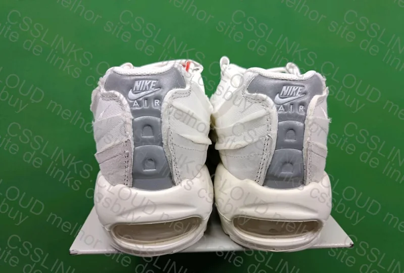 Air Max 95 White CDG 4