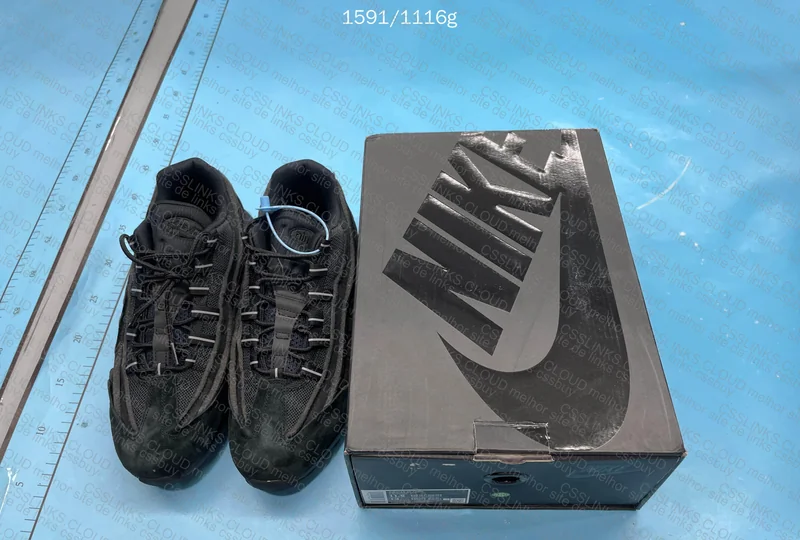 Air Max 95 CDG 10