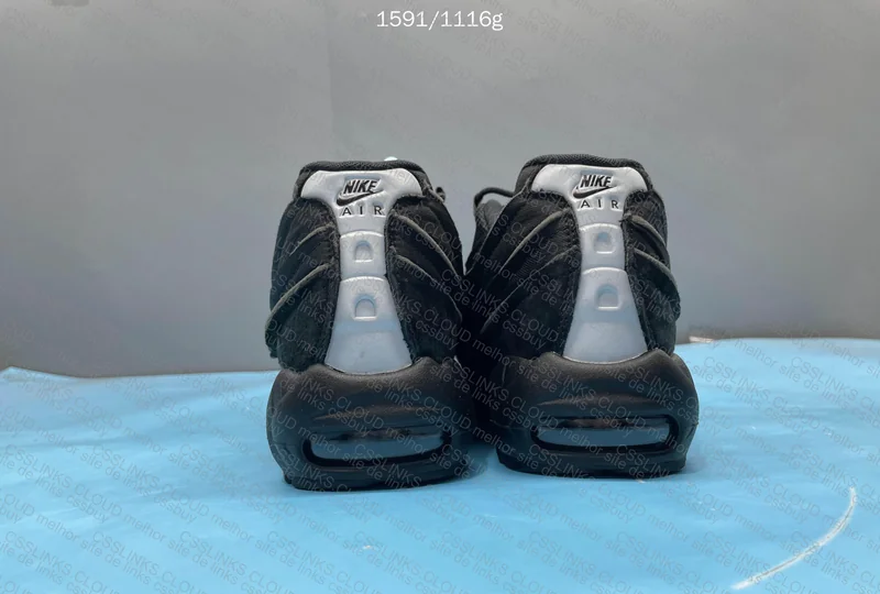 Air Max 95 CDG 4