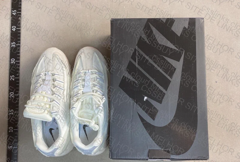Air Max 95 CDG 140¥