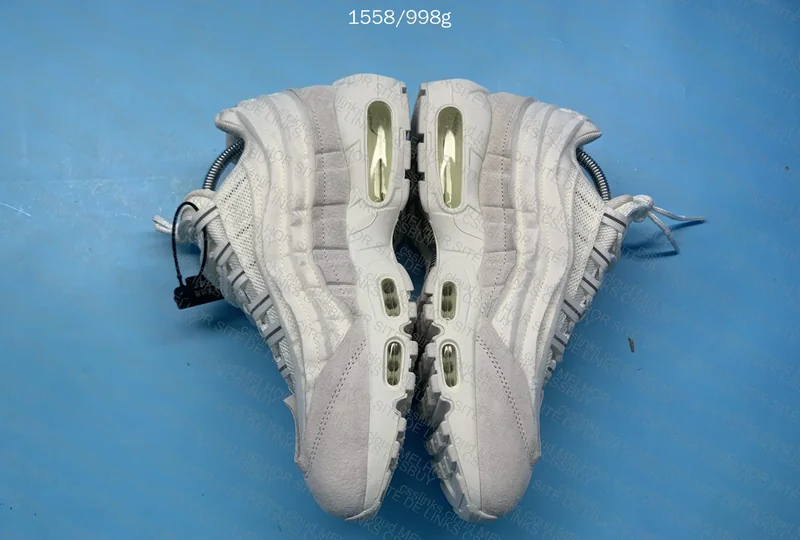 Air Max 95 CDG 3
