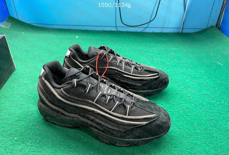 Air Max 95 CDG 8