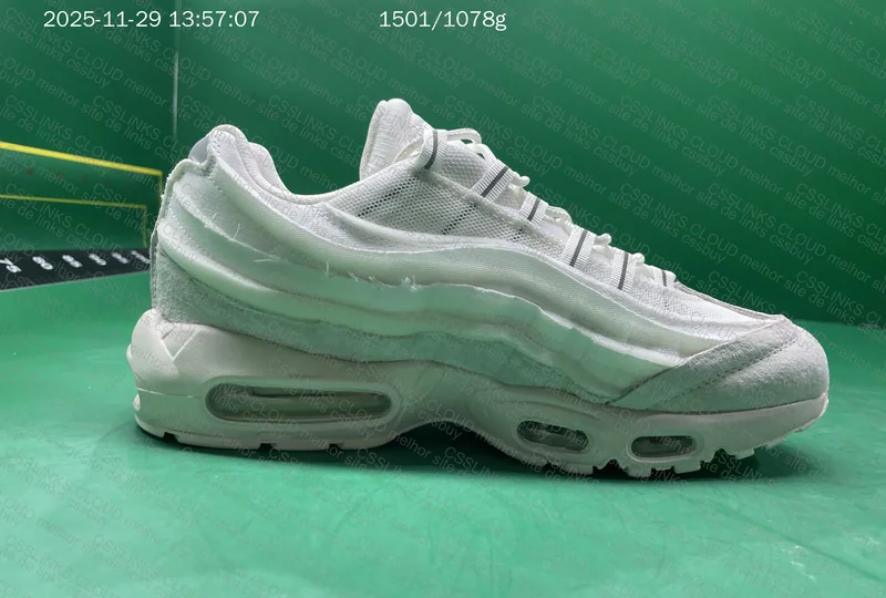 Air Max 95 CDG 4