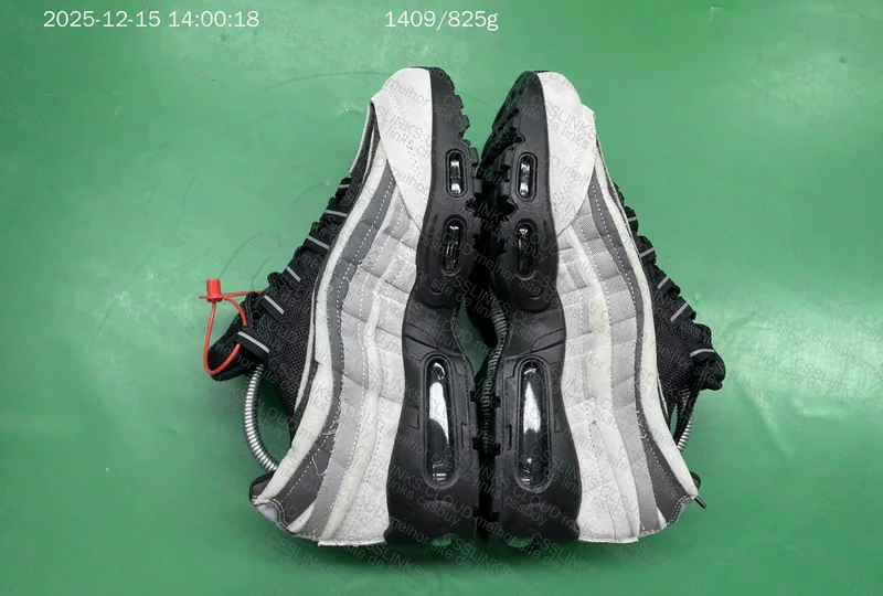 Air Max 95 CDG 6