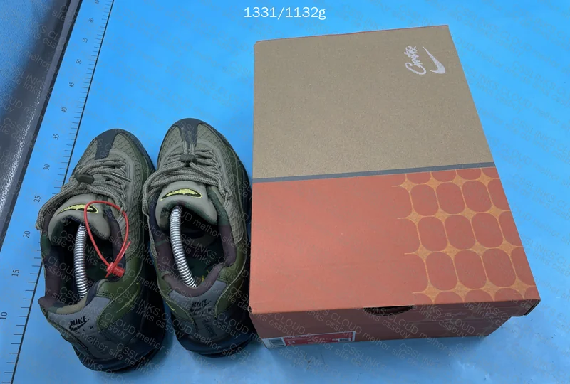 Air Max 95 Corteiz Gutta Green (Help) 7